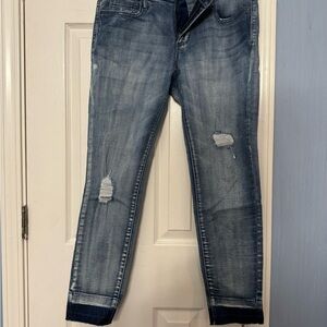 Judy Blue Distressed Ankle Jeans in Classic Blue